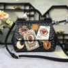 Dolce & Gabban Leather Print. Can be carried by strap or as a bag. Every time it is presented, there are always endless surprises of luxury.-25cm