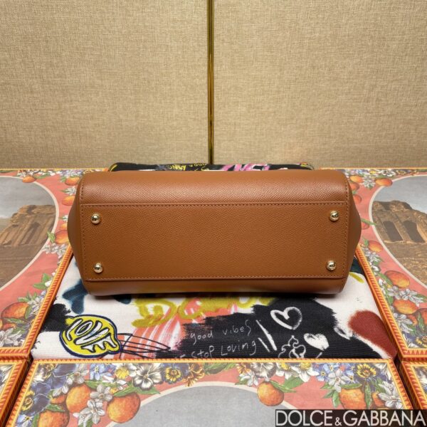 Dolce & Gabban Sicily 100% Original Replica! A masterpiece of the brand.-25cm Yellow