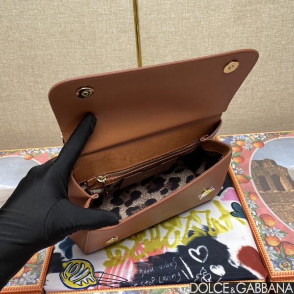 Dolce & Gabban Sicily 100% Original Replica! A masterpiece of the brand.-25cm Yellow