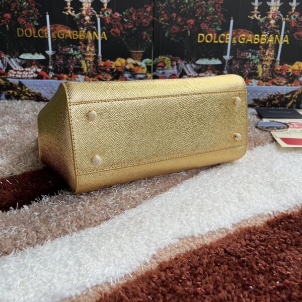 Dolce & Gabban Sicily 100% Original Replica! A masterpiece of the brand.-25cm Gold