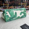 Dolce & Gabban Leather Print. Can be carried by strap or as a bag. Every time it is presented, there are always endless surprises of luxury.-25cm