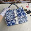 Dolce & Gabban Leather Print. Can be carried by strap or as a bag. Every time it is presented, there are always endless surprises of luxury.-25cm