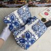 Dolce & Gabban Leather Print. Can be carried by strap or as a bag. Every time it is presented, there are always endless surprises of luxury.-25cm