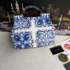 Dolce & Gabban Leather Print. Can be carried by strap or as a bag. Every time it is presented, there are always endless surprises of luxury.-25cm