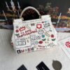 Dolce & Gabban Leather Print. Can be carried by strap or as a bag. Every time it is presented, there are always endless surprises of luxury.-25cm