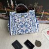 Dolce & Gabban Leather Print. Can be carried by strap or as a bag. Every time it is presented, there are always endless surprises of luxury.-25cm