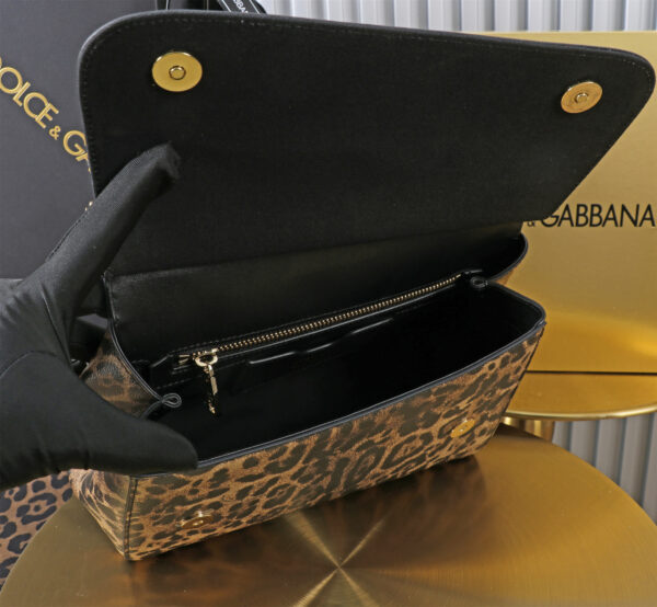 Dolce & Gabban Leather Leopard Print Women's Bag-25cm with original box free shipping