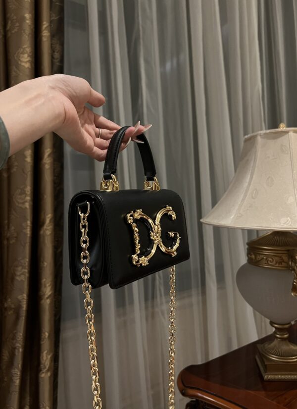 Dolce & Gabban Chain bag-18cm Black with original box