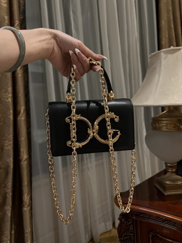 Dolce & Gabban Chain bag-18cm Black with original box