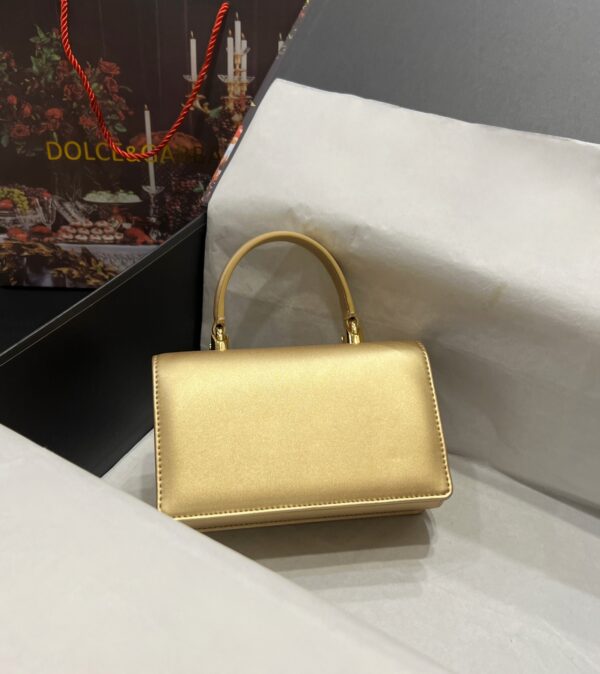 Dolce & Gabban Chain bag-18cm Gold with original box