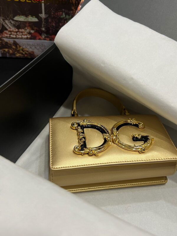 Dolce & Gabban Chain bag-18cm Gold with original box