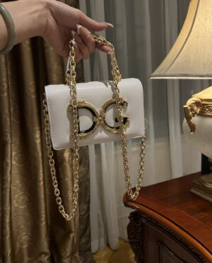 Dolce & Gabban Chain bag-18cm White with original box