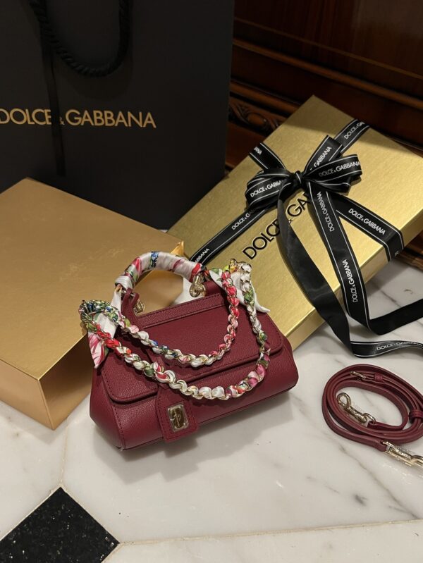 Dolce & Gabban Sicily 100% Original Replica! A masterpiece of the brand.-18cm Red with original box