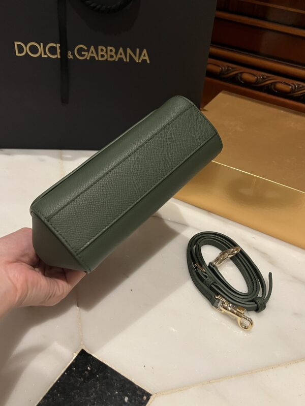 img_bf49eb9d_20240923_i1727026665_4402_4.jpg (1) Dolce & Gabban Sicily 100% Original Replica! A masterpiece of the brand.-18cm Green with original box