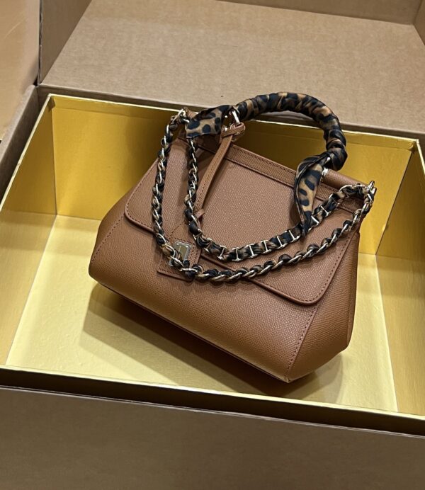 Dolce & Gabban Sicily 100% Original Replica! A masterpiece of the brand-Yellow-20cm  with original box