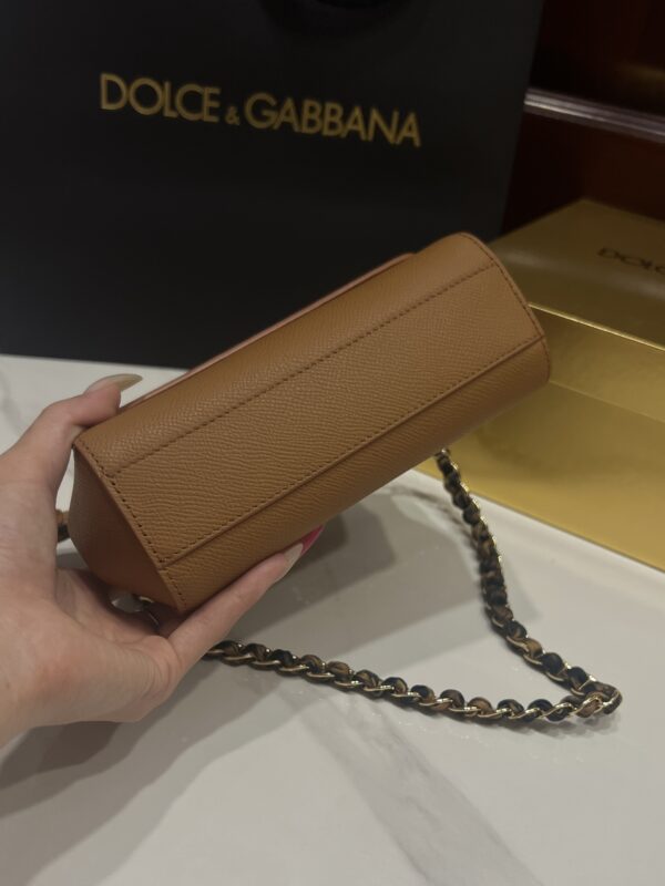 img_bf49eb9d_20241019_i1729273737_1718_0.jpg Dolce & Gabban Sicily 100% Original Replica! A masterpiece of the brand.-18cm Yellow with original box