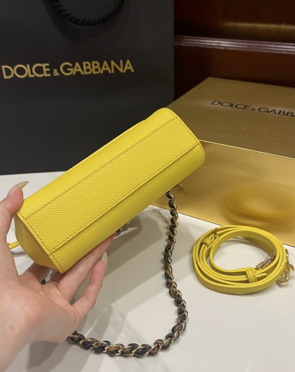 img_bf49eb9d_20241019_i1729273835_72_7.jpg Dolce & Gabban Sicily 100% Original Replica! A masterpiece of the brand.-18cm Yellow with original box