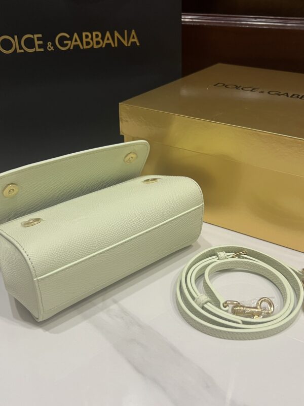 img_bf49eb9d_20241019_i1729274068_5997_0.jpg Dolce & Gabban Sicily 100% Original Replica! A masterpiece of the brand.-18cm White with original box