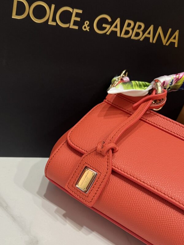 img_bf49eb9d_20241020_i1729434027_2753_6.jpg (1) Dolce & Gabban Sicily 100% Original Replica! A masterpiece of the brand.-18cm Orange with original box
