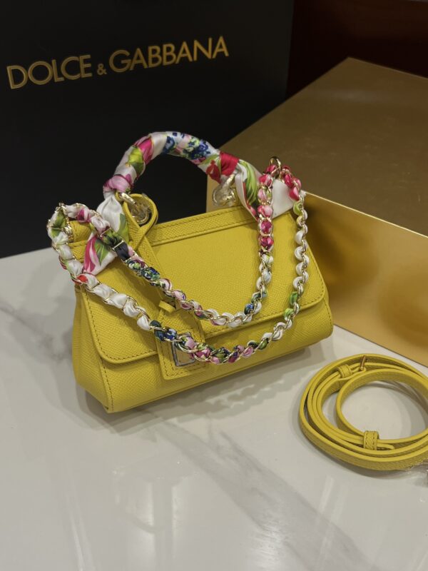 img_bf49eb9d_20241020_i1729434169_1282_8.jpg Dolce & Gabban Sicily 100% Original Replica! A masterpiece of the brand.-18cm Yellow with original box