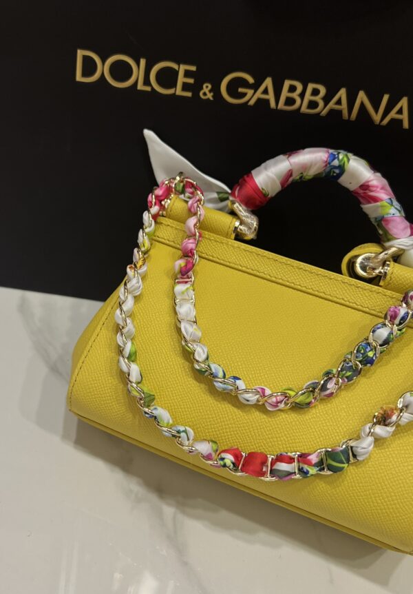 img_bf49eb9d_20241020_i1729434169_9398_7.jpg Dolce & Gabban Sicily 100% Original Replica! A masterpiece of the brand.-18cm Yellow with original box