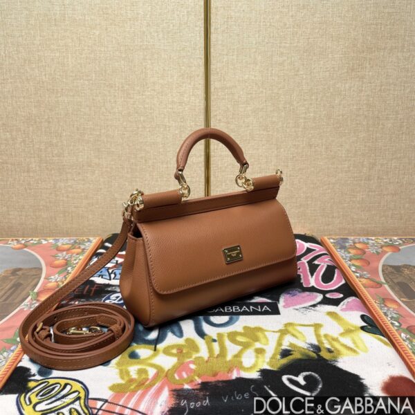 img_df88af16_20230917_a1694946069511_7673.jpg Dolce & Gabban Sicily 100% Original Replica! A masterpiece of the brand.-18cm yellow