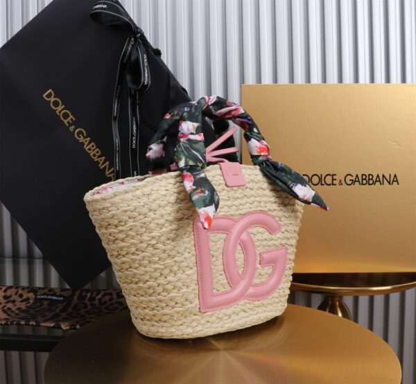 Dolce & Gabbana woven rattan bag for beach use-pink 28cm with original logo box
