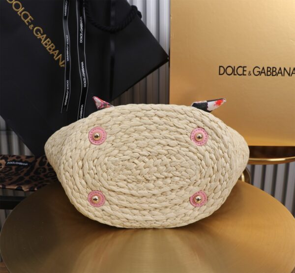 Dolce & Gabbana woven rattan bag for beach use-pink 28cm with original logo box