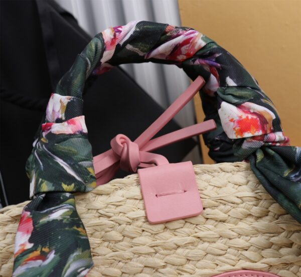 Dolce & Gabbana woven rattan bag for beach use-pink 28cm with original logo box