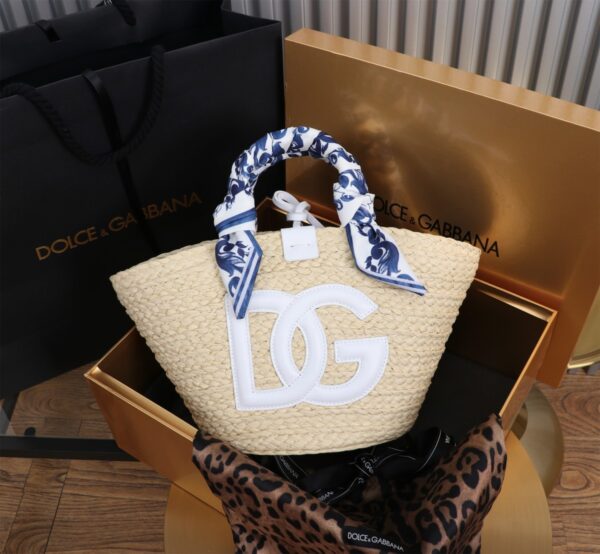 Dolce & Gabbana woven rattan bag for beach use-white 28cm with original logo box