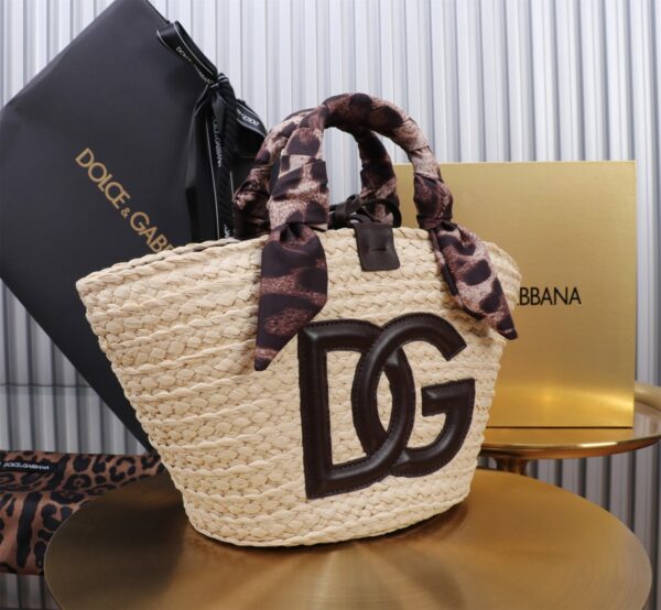 Dolce & Gabbana woven rattan bag for beach use-black 28cm with original logo box