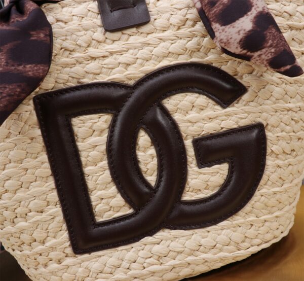 Dolce & Gabbana woven rattan bag for beach use-black 28cm with original logo box