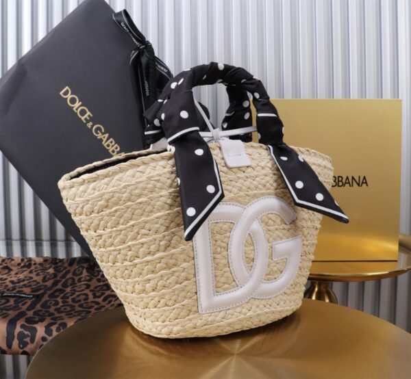 Dolce & Gabbana woven rattan bag for beach use-white 28cm with original logo box