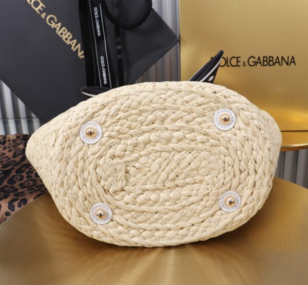 Dolce & Gabbana woven rattan bag for beach use-white 28cm with original logo box