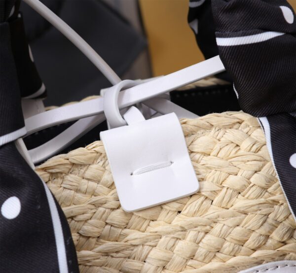 Dolce & Gabbana woven rattan bag for beach use-white 28cm with original logo box
