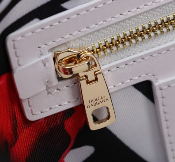 Dolce & Gabbana woven rattan bag for beach use-white 28cm with original logo box