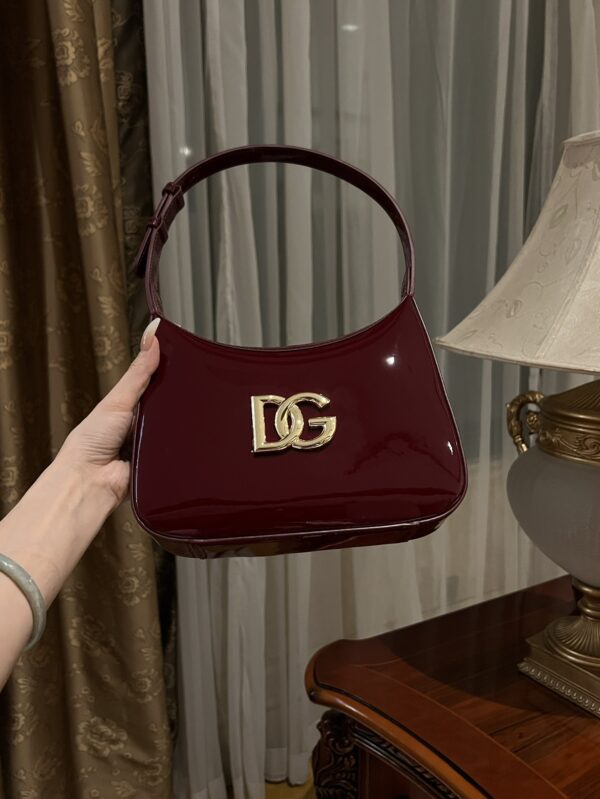 Dolce & Gabban Underarm Bag-Red-22cm with original box free shipping