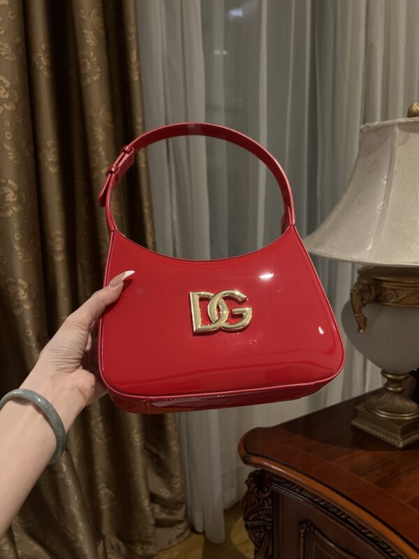 Dolce & Gabban Underarm Bag-Red-22cm with original box free shipping