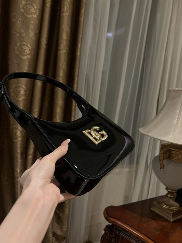 Dolce & Gabban Underarm Bag-Black-22cm with original box free shipping