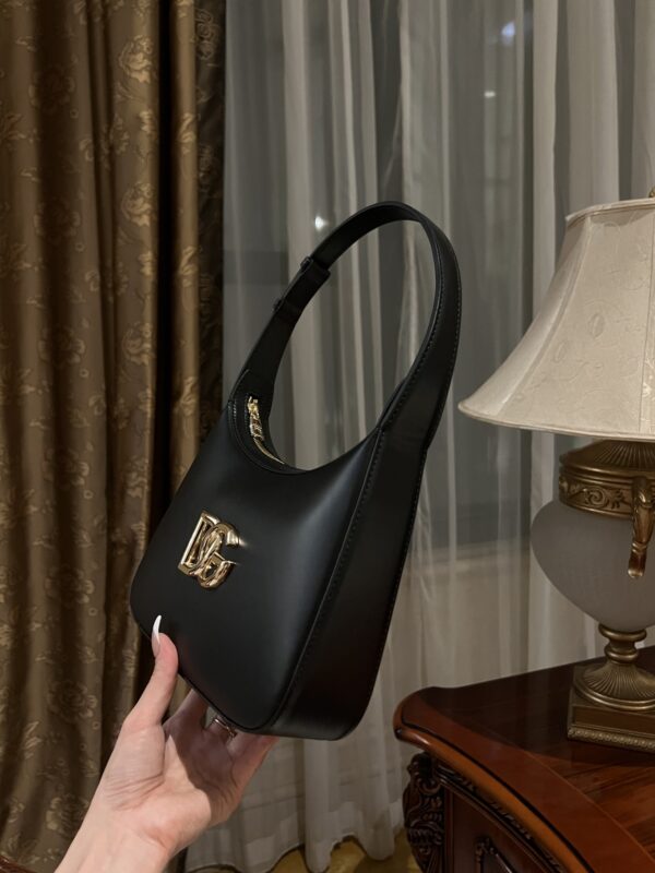 Dolce & Gabban Underarm Bag-Black-22cm with original box free shipping