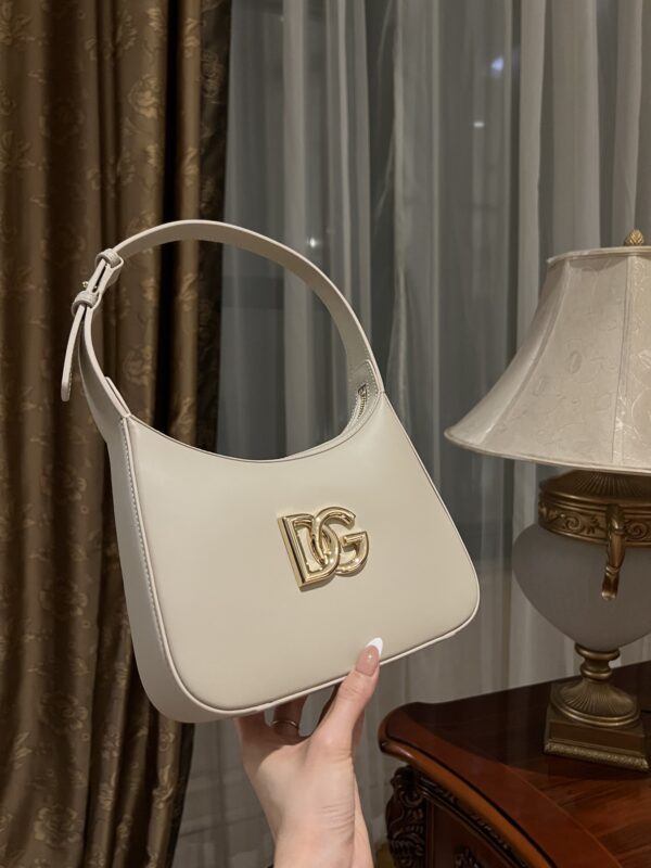Dolce & Gabban Underarm Bag-White-22cm with original box free shipping