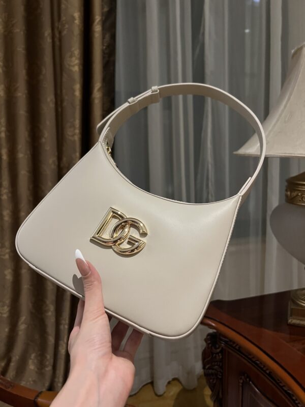 Dolce & Gabban Underarm Bag-White-22cm with original box free shipping