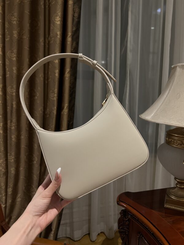 Dolce & Gabban Underarm Bag-White-22cm with original box free shipping