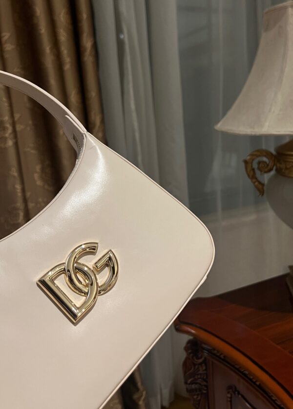 Dolce & Gabban Underarm Bag-White-22cm with original box free shipping