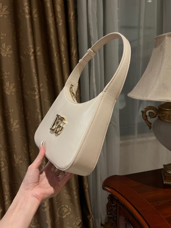 Dolce & Gabban Underarm Bag-White-22cm with original box free shipping