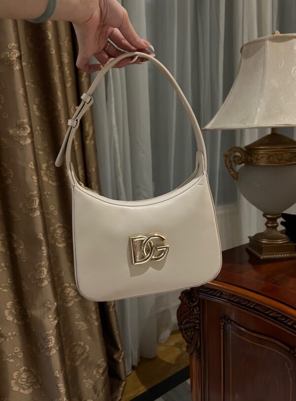 Dolce & Gabban Underarm Bag-White-22cm with original box free shipping