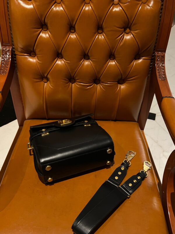 Balmain original single cowhide genuine leather  Women's Bag-23cm Black with original box free shipping