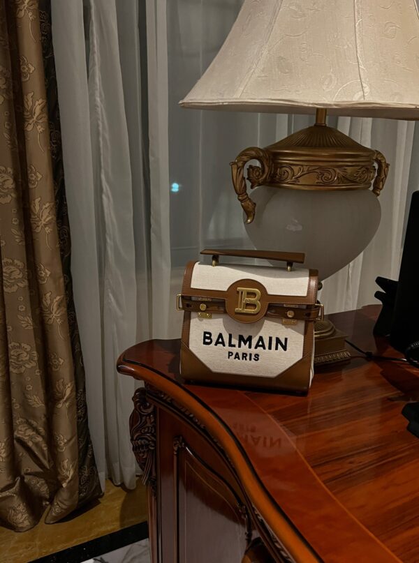 Balmain original single Women's Bag-23cm with original box free shipping