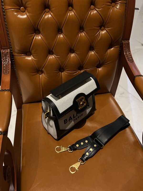 Balmain original single Women's Bag-23cm with original box free shipping
