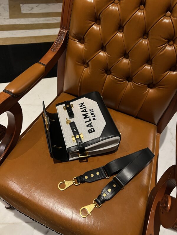 Balmain original single Women's Bag-23cm with original box free shipping